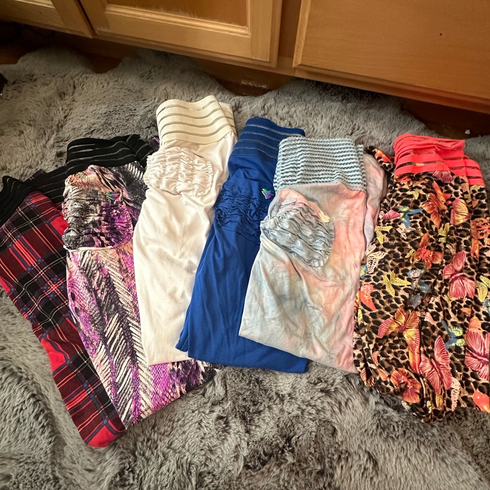 Cute booty 5 pairs of leggings bundle